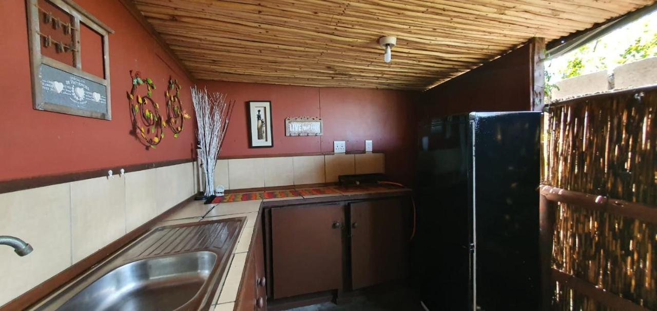 Mozbevok Coconut View Resort Понта-ду-Оуро Экстерьер фото